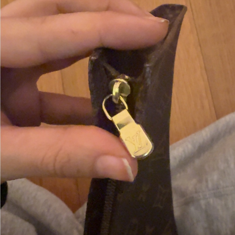 Louis Vuitton Brown Monogram Accessory Pouch - Picture 5 of 9